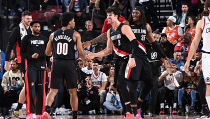 冲垮了快船的防线！开拓者锋线球星在赛季尾段终于又开始回暖了？